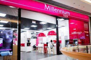 agence bancaire moderne avec service client actif