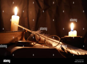 Quel est le jour idéal pour commémorer le décès de ses grands-parents 11 bougies allumees pres de photos anciennes