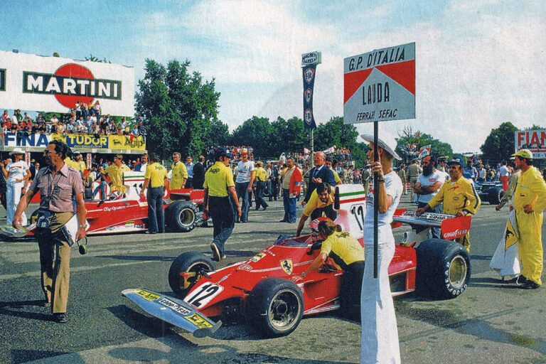 conducteurs varies avec leurs voitures diverses