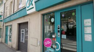 facade banque credit agricole essey les nancy
