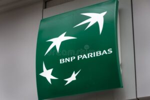 Quelles Sont Les Principales Convictions De BNP Paribas Conviction C 8 logo bnp paribas avec fond abstrait vert