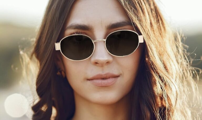 lunettes ray ban elegantes sur visage moderne